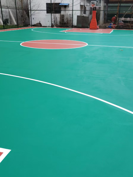 应城 球场长期使用易出现地面开裂